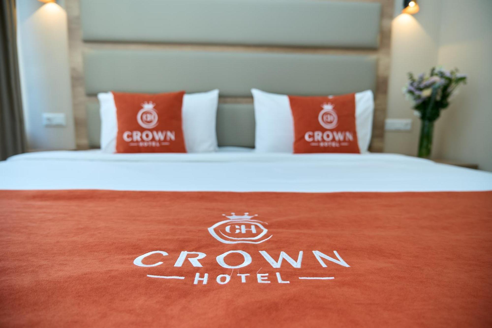 Crown Hotel Bișkek Exterior foto